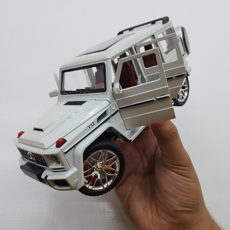 ماکت ماشین ناب سل مدل چراغدار عقب کش فلزی بنز جی کلاس چرخ متحرک