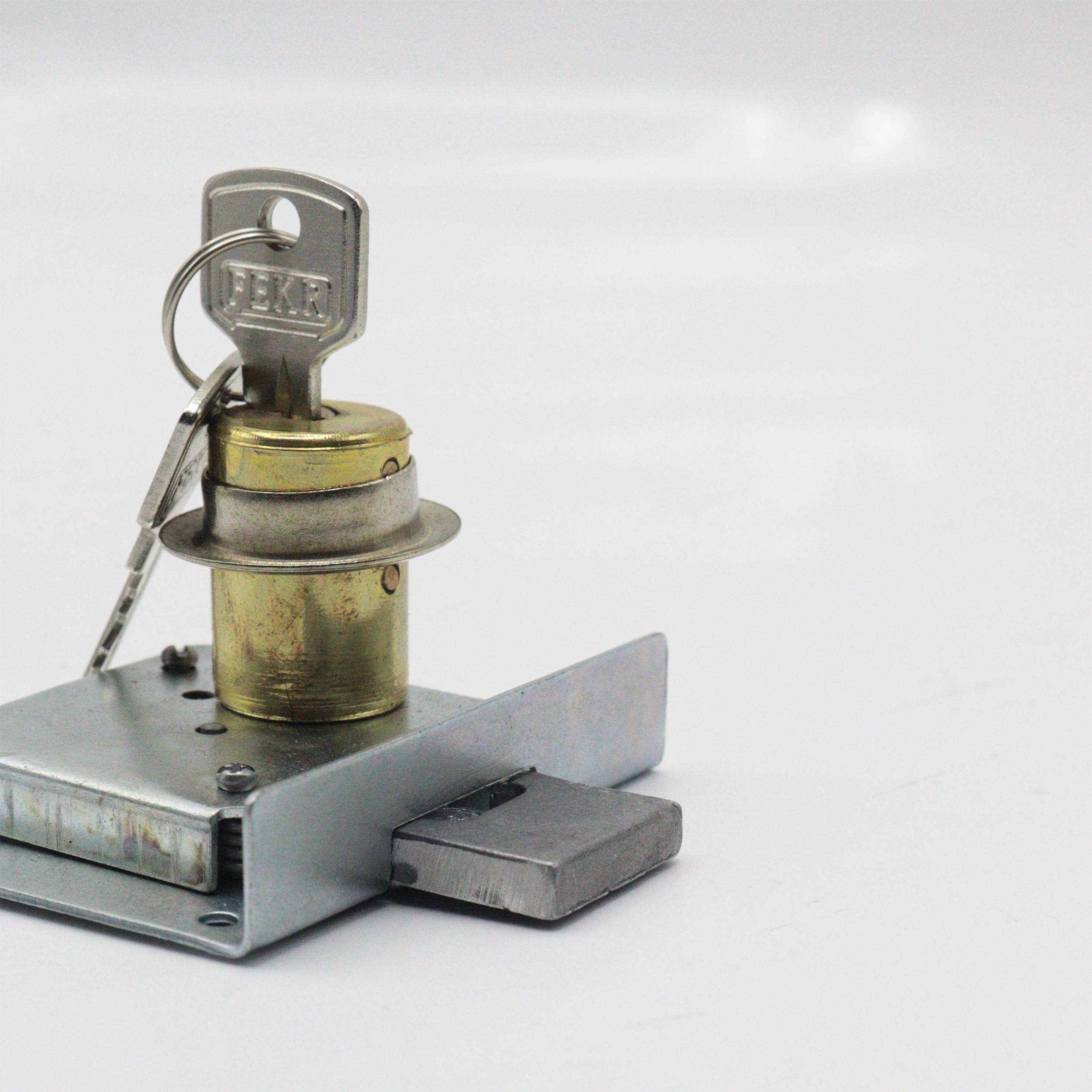 قفل کمدی فکر مدل دوپله کد YP-7*5CM
