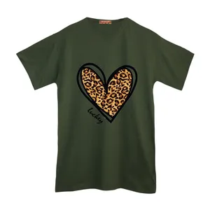 تی شرت لانگ آستین کوتاه زنانه مدل قلب پلنگی رنگ سبز یشمی