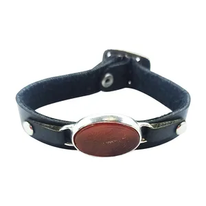 دستبند مردانه سلین کالا مدل عقیق خطی ce-As209