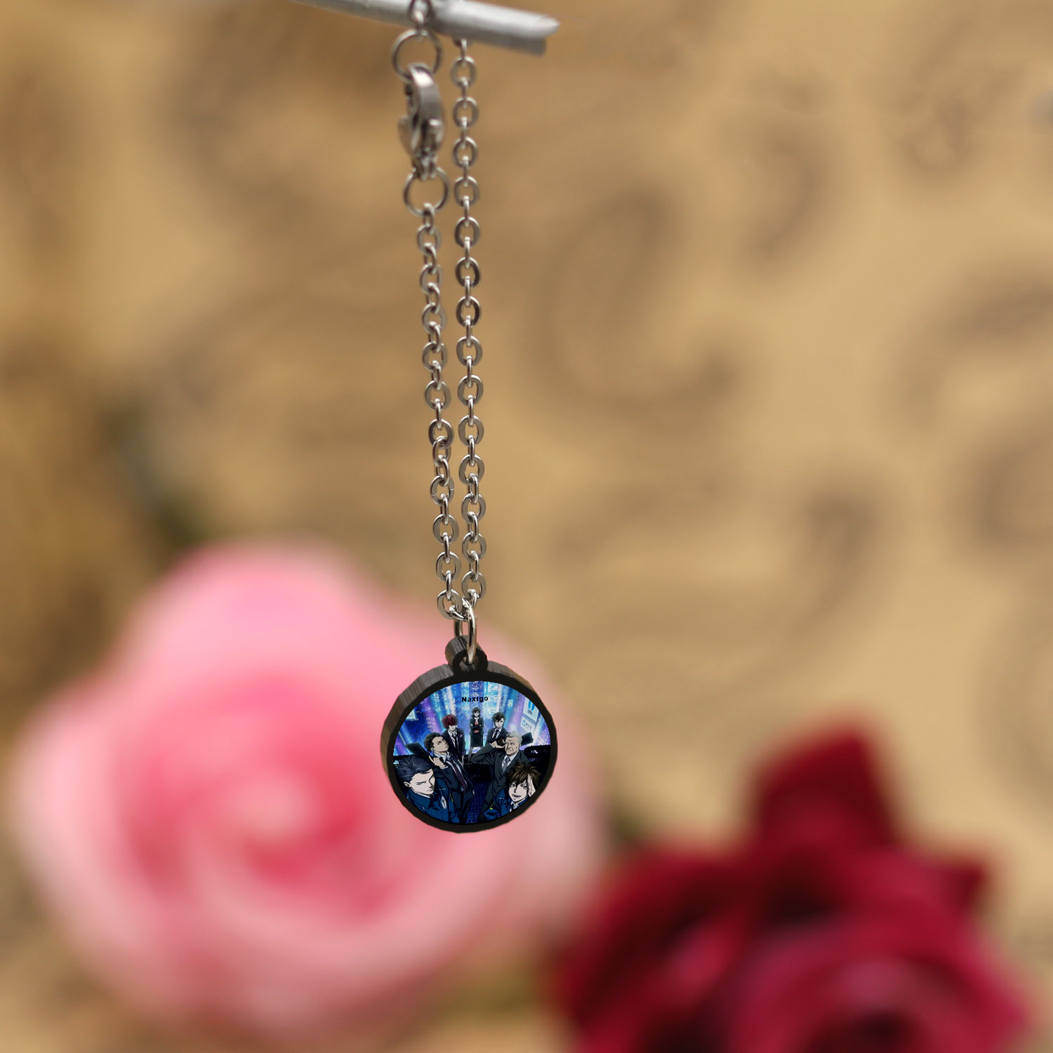 آویز ساعت زنانه ناکسیگو مدل شب تاب طرح سایکو پس کد AW9027 آویز ساعت زنانه ناکسیگو مدل شب تاب طرح سایکو پس کد AW9027