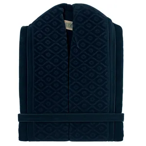 حوله پالتویی ماندگار مدل ابریشم دوز شده سایز 125