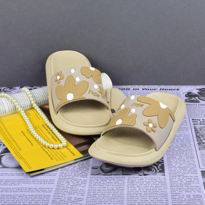 دمپایی زنانه پاپا مدل NCF.2777