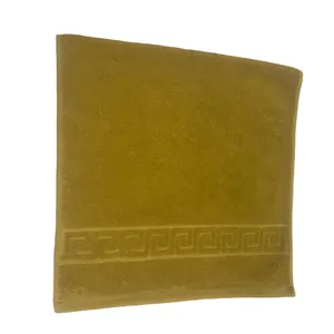 حوله دستی نازباف مدل NZ01 سایز 40 × 80 سانتی متر
