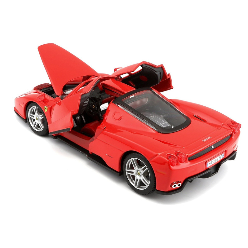 ماکت ماشین بوراگو مدل Ferrari Enzo 2002 ماکت ماشین بوراگو مدل Ferrari Enzo 2002