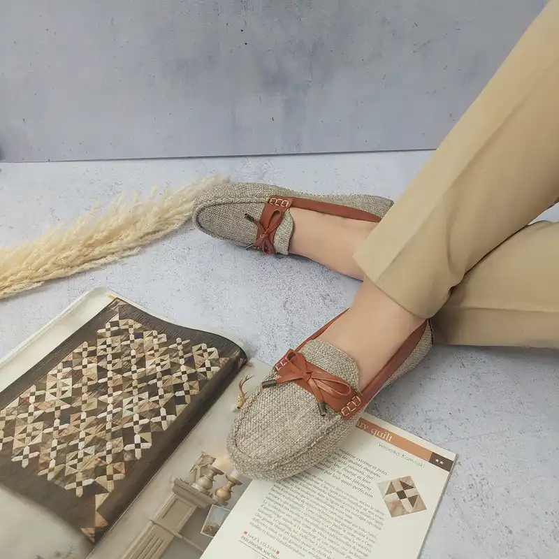 کفش کالج زنانه مدل آدرینا کد ADA-GRY