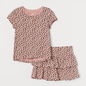ست تی شرت و دامن دخترانه اچ اند ام مدل leopard