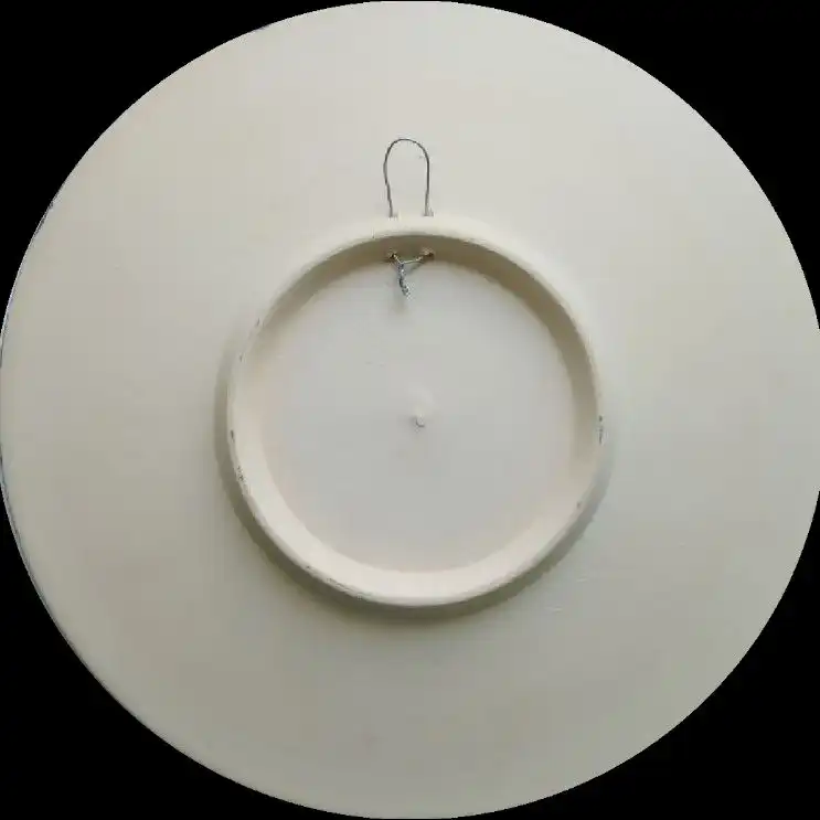 بشقاب دیوارکوب سفالی طرح اسب مدل یال برجسته