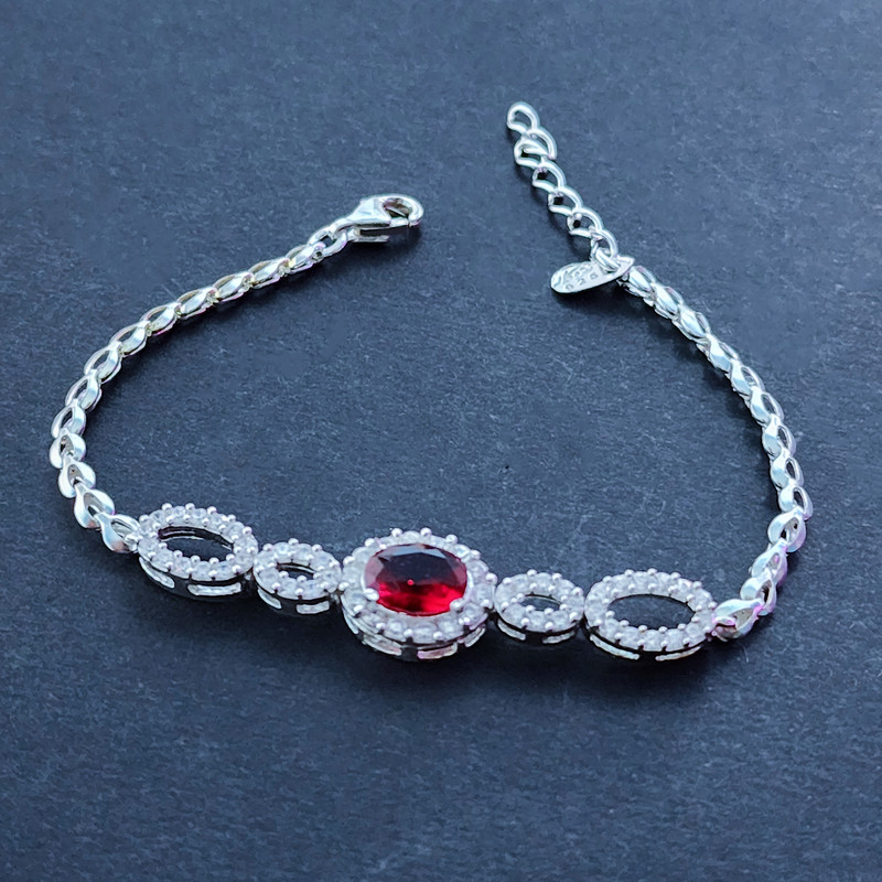 دستبند نقره زنانه مدل 30572 دستبند نقره زنانه مدل 30572