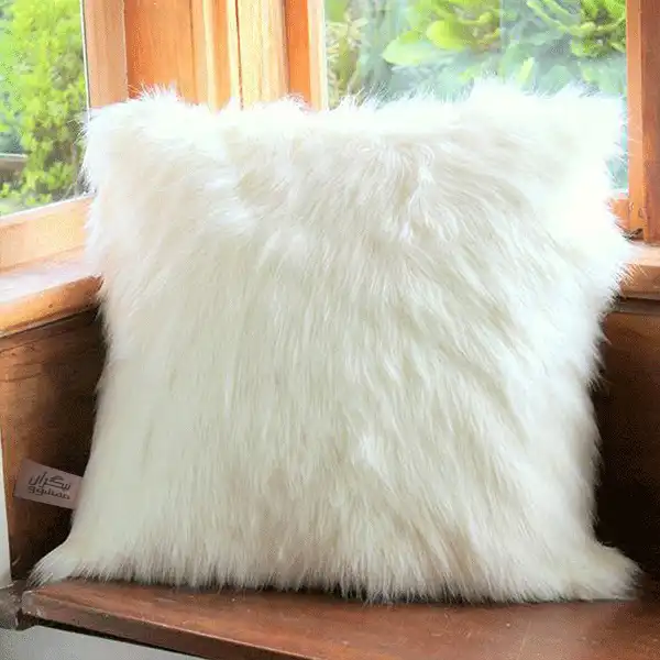 کوسن تیگران مفشوو مدل ساده به همراه شال مبل