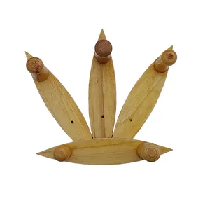 آویز لباس مدل دیواری طرح تاج