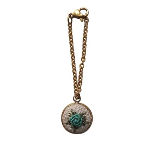  آویز ساعت زنانه کد AZ22