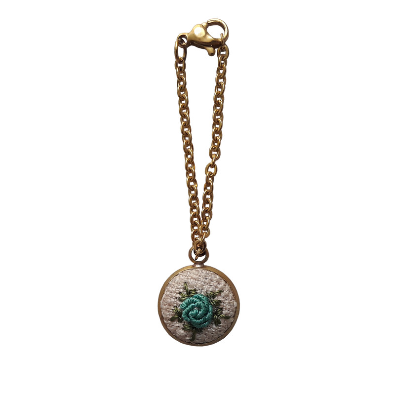 آویز ساعت زنانه کد AZ22