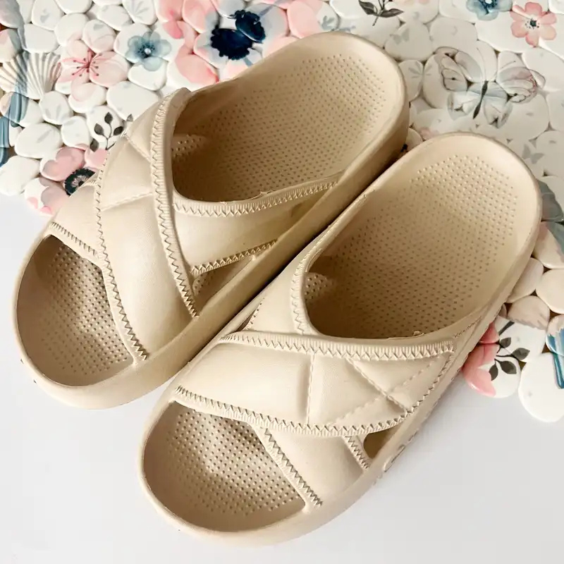 دمپایی زنانه مدل سبلان 023500000