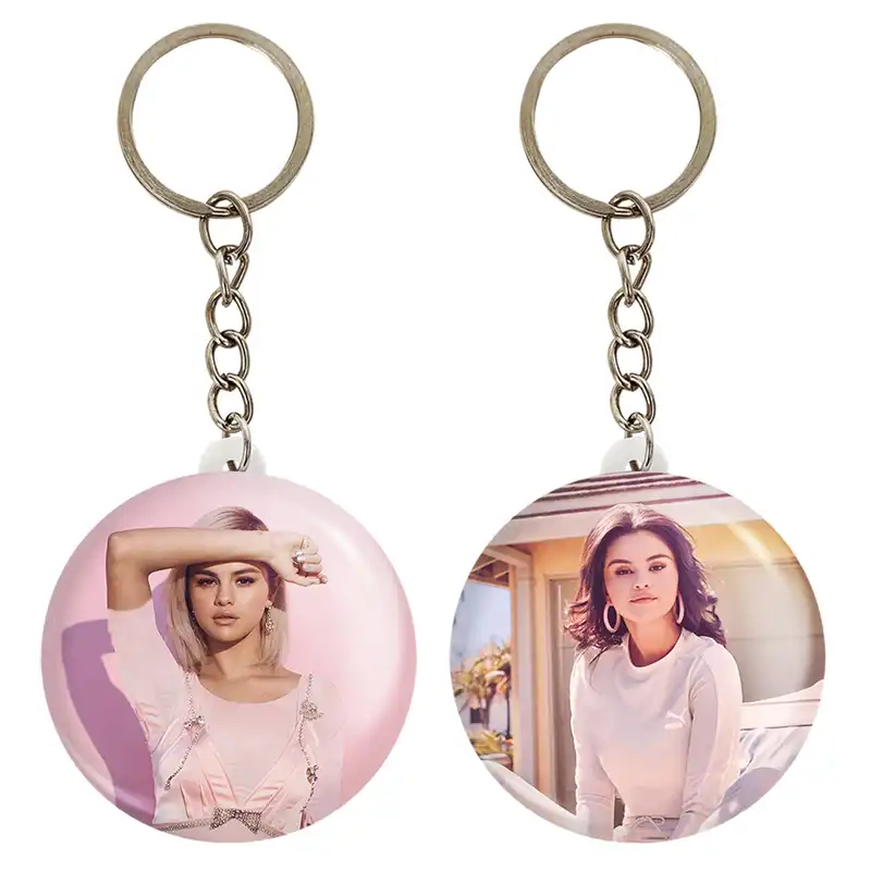 جاکلیدی خندالو مدل سلنا گومز Selena Gomez کد 1920619216 مجموعه 2 عددی