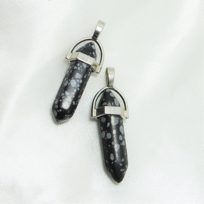 آویز گردنبند مدل منشور ابسیدین دانه برفی