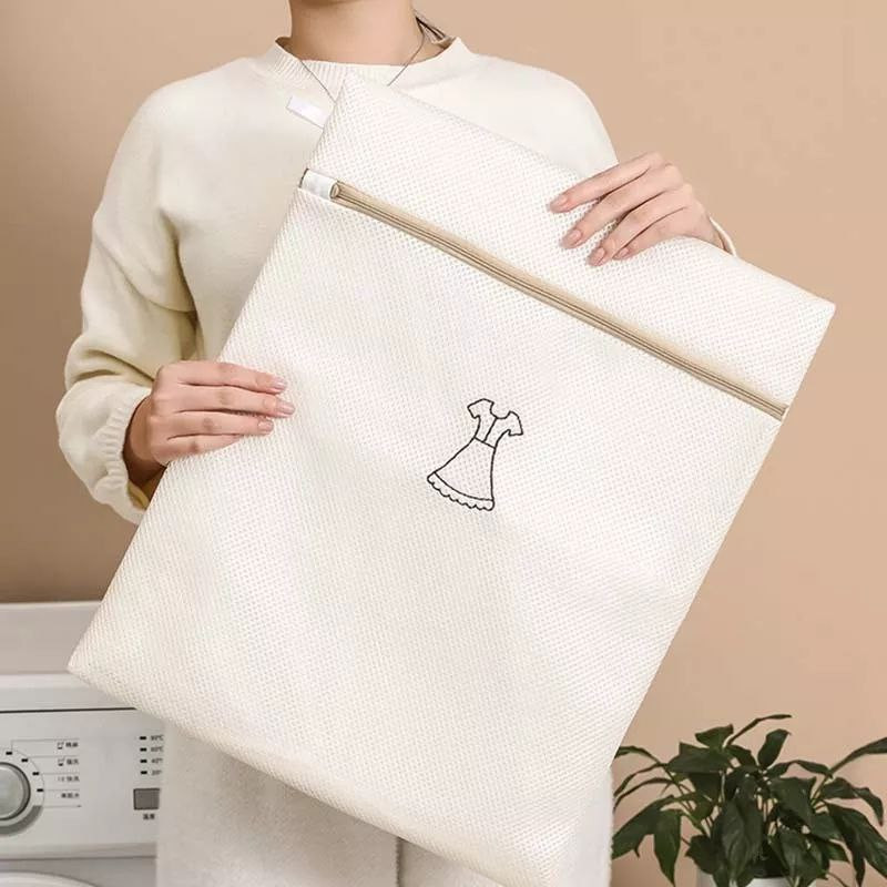 محافظ شست و شوی لباس مدل COV 304 B