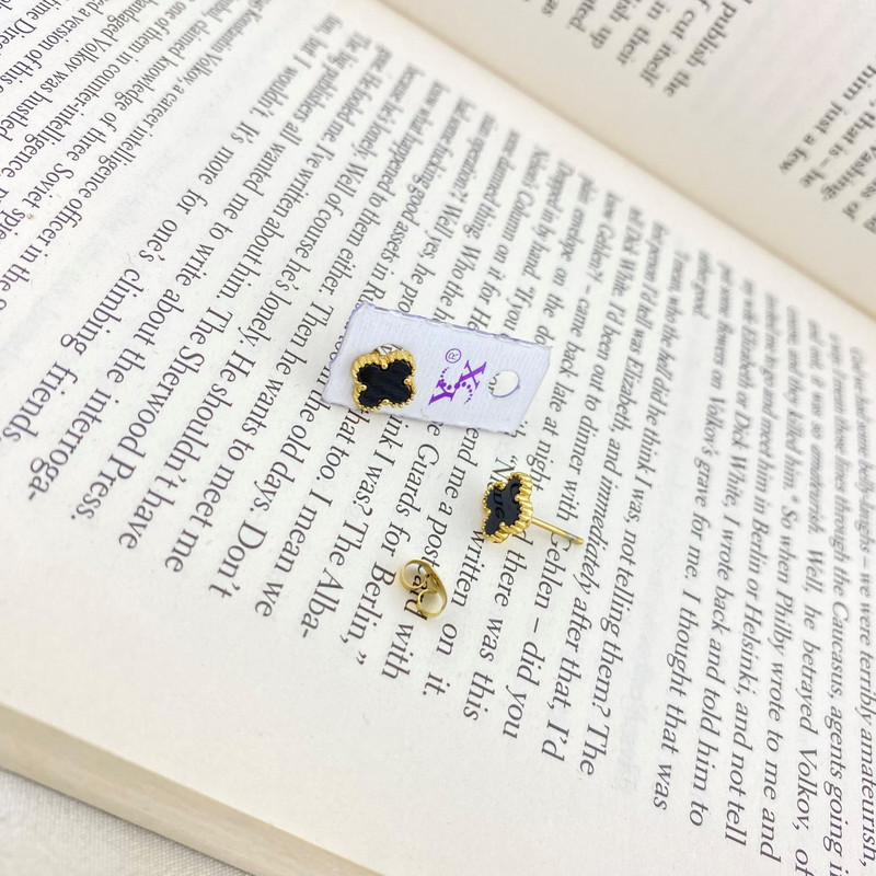 گوشواره زنانه وای اس ایکس مدل گل چهارپر کد E4605