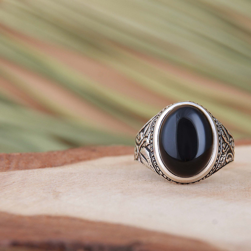 انگشتر نقره مردانه بازرگانی میلادی مدل رکاب سیلندری عقیق کد AM_4293