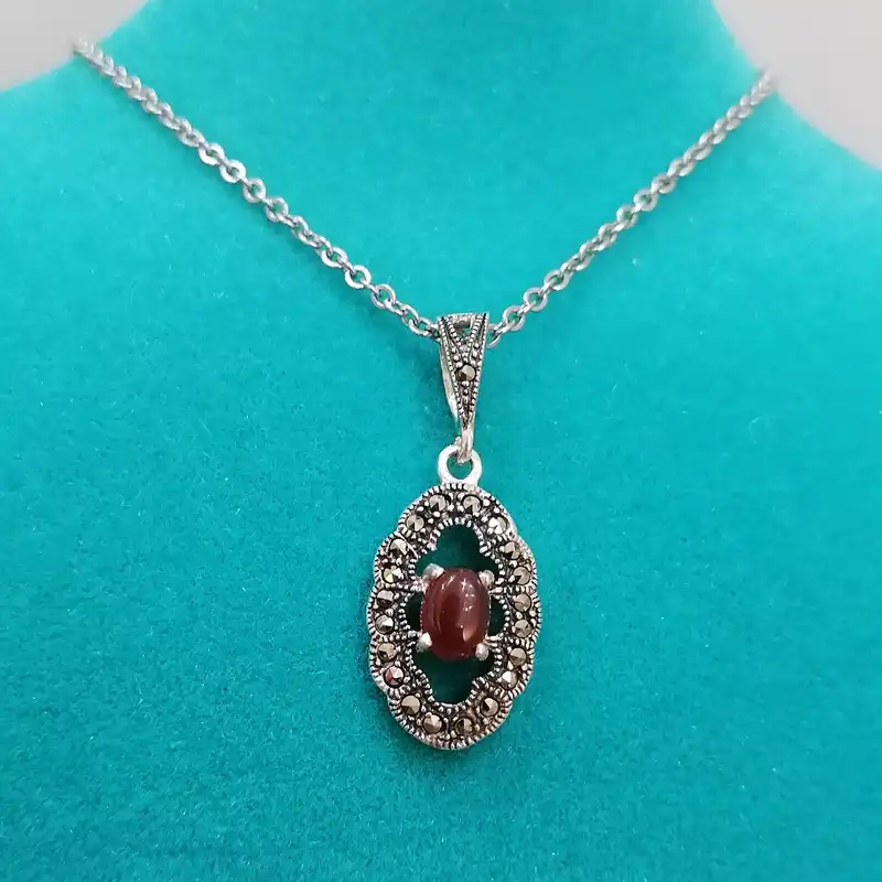 آویز گردنبند نقره زنانه مدل پلاک مارکازیت عقیق یمنی JP2012