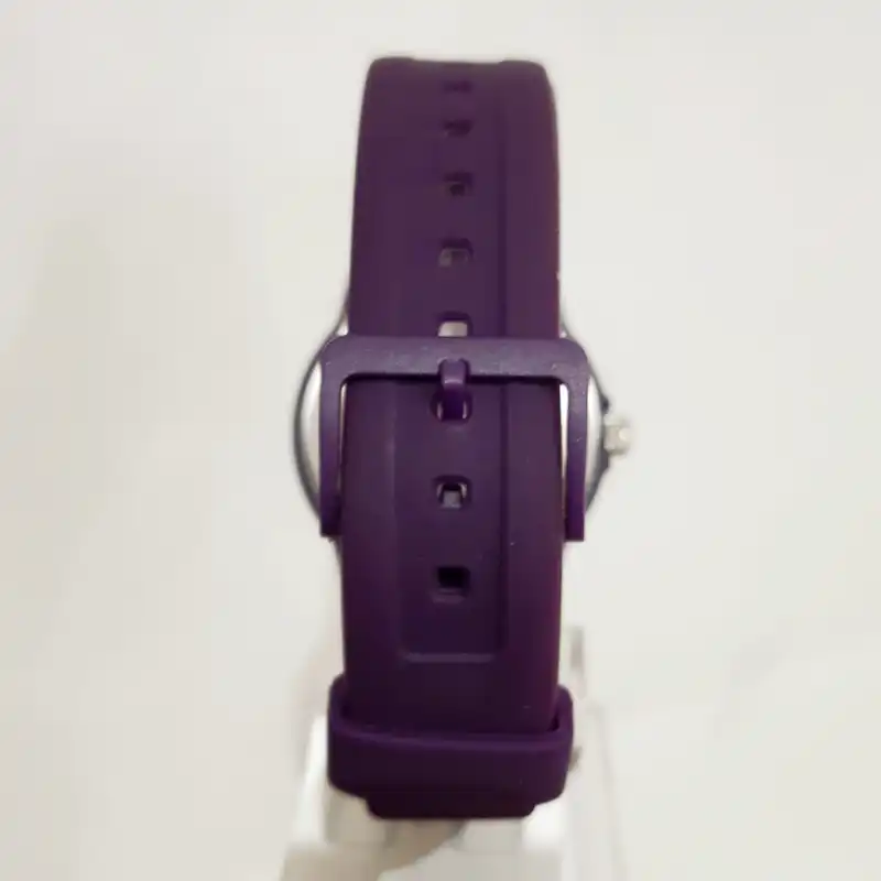 ساعت مچی عقربه ای کیو اند کیو مدل V00A-007VY