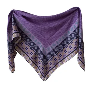 روسری زنانه مدل نخی سنتی کد 1