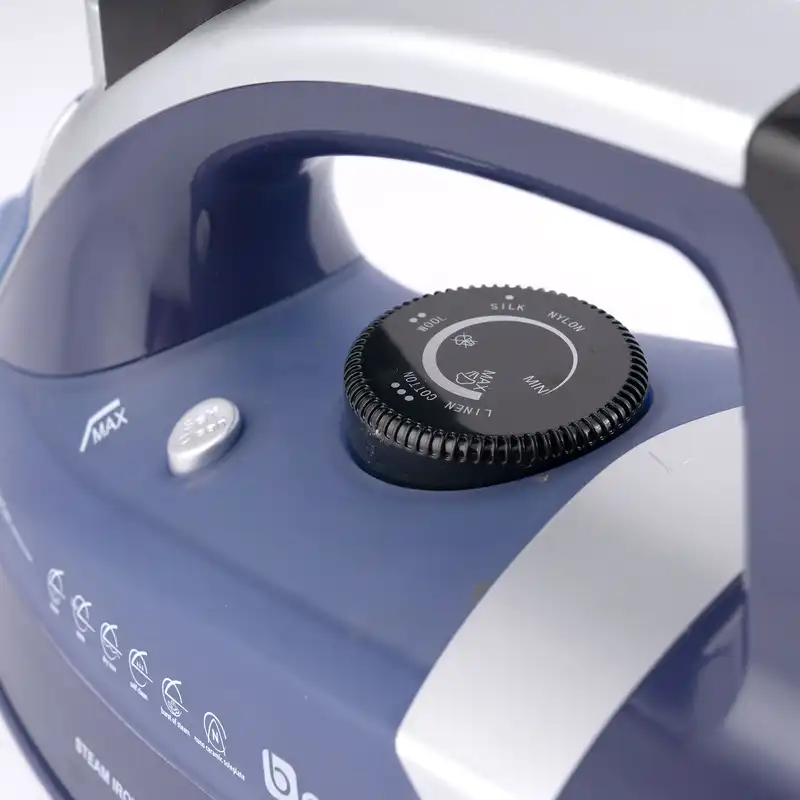 اتو بخار برگامو مدل BG-SI1133SPB