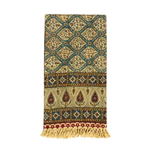رومیزی قلمکار طرح سنتی کد 100100SH