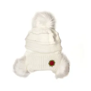 کلاه بافتنی بچگانه مدل پوم دار رنگ سفید