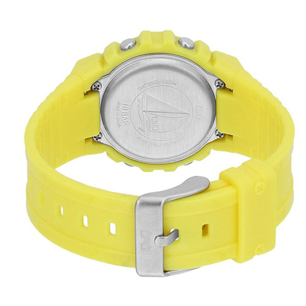 ساعت مچی دیجیتال زنانه کیو اند کیو مدل M138J006Y