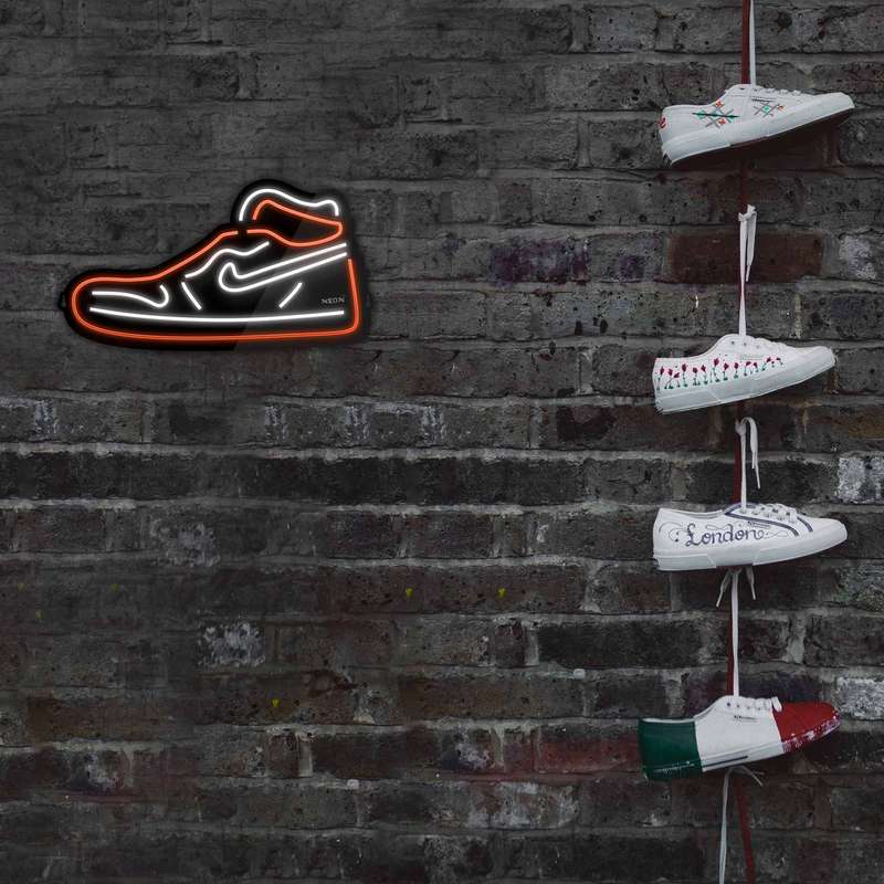 چراغ دیواری نئون دیزاین مدل Shoes-BL_ORG