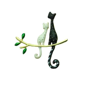 گل سینه زنانه مدل گربه های روی شاخه کد brfp-631