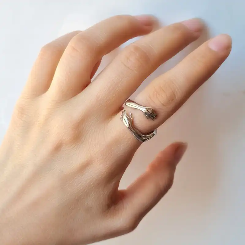 انگشتر زنانه مدل آغوش2