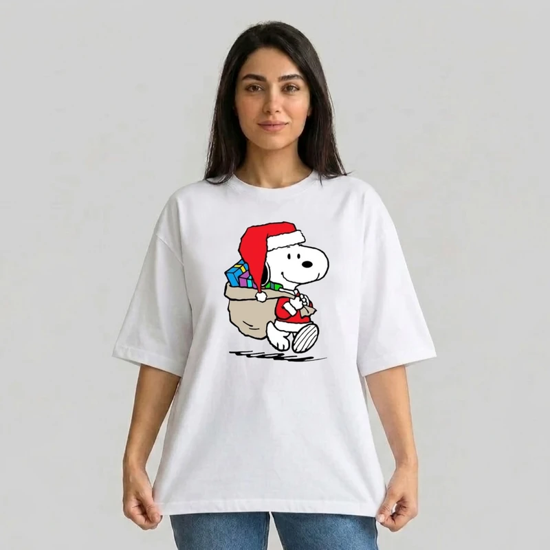 تی شرت آستین سه ربع زنانه مدل باکسی طرح اسنوپی کریسمس کد v16
