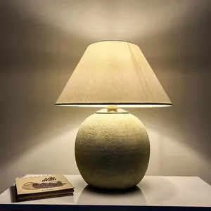 آباژور رومیزی مدل the moon
