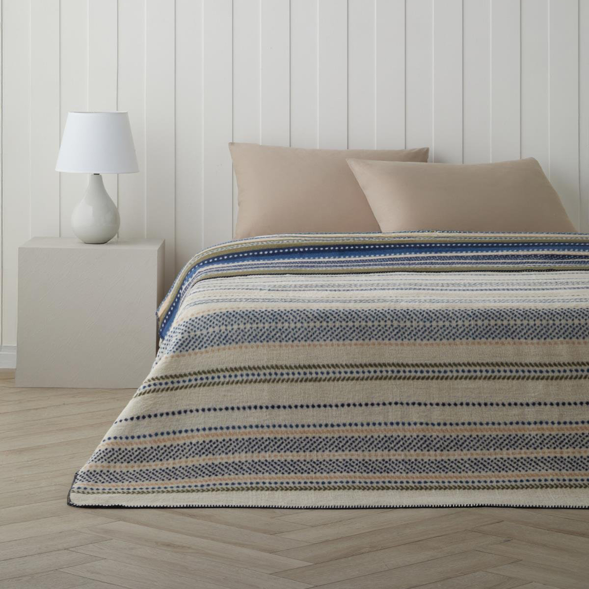 پتو 2 نفر انگلیش هوم مدل Smooth Stripes سایز 220x200 سانتی‌متر
