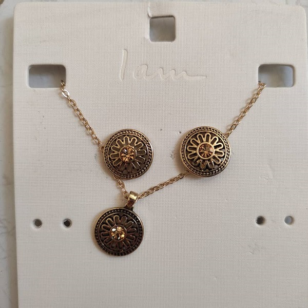 نیم ست زنانه آی ام مدل خورشید2 نیم ست زنانه آی ام مدل خورشید2