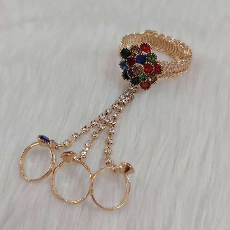 دستبند دخترانه مدل تمیمه طرح سه انگشتری کد tam118 دستبند دخترانه مدل تمیمه طرح سه انگشتری کد tam118