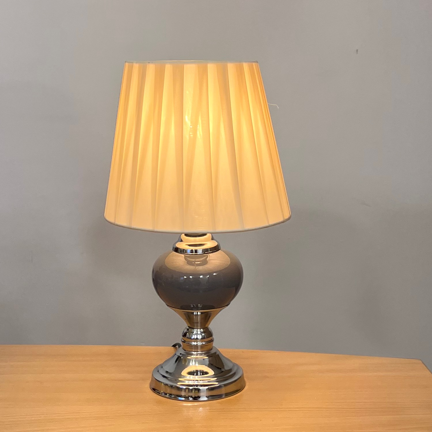 آباژور رومیزی نورهام مدل NHM-C-GRAY-21
