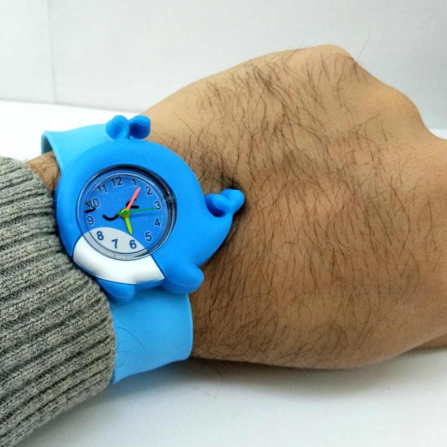 ساعت مچی عقربه ای بچگانه مدل نهنگ کد 1