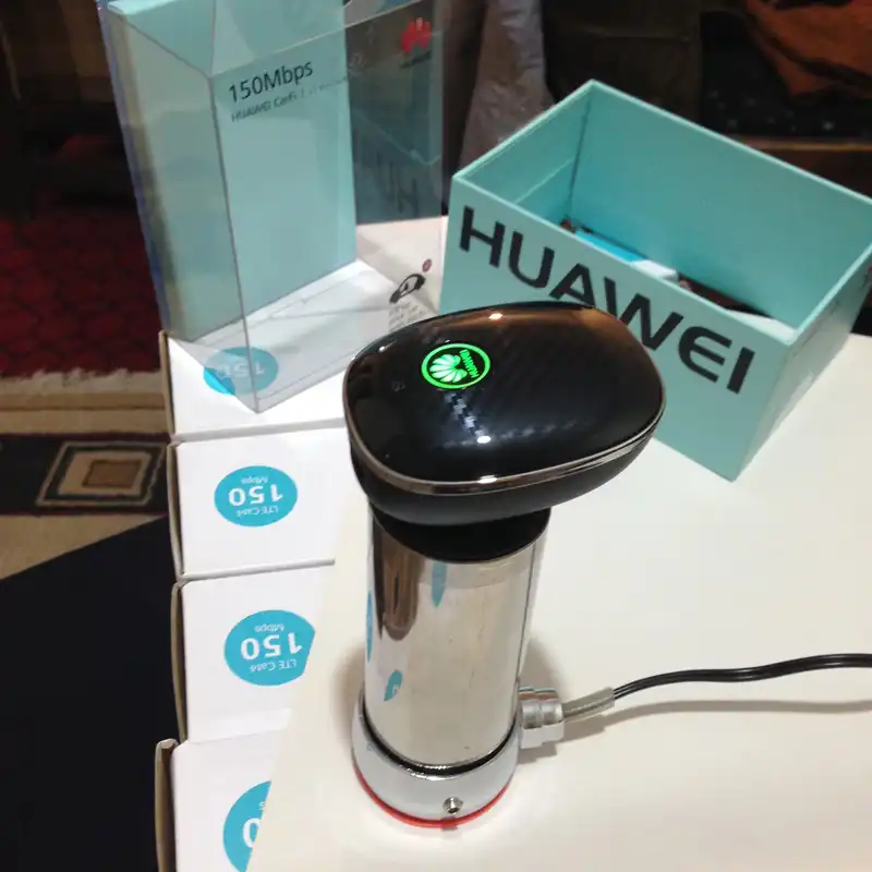 مودم روتر بی سیم 4G LTE هوآوی مدل HiLink Carfi E 8377