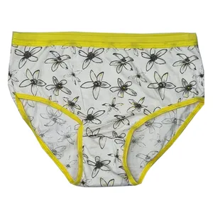 شورت زنانه مدل گلبرگی اورانوس کد 2065