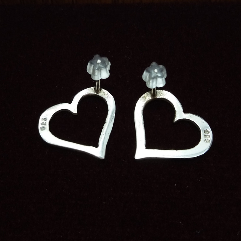 گوشواره نقره زنانه مدل قلب گوشواره نقره زنانه مدل قلب