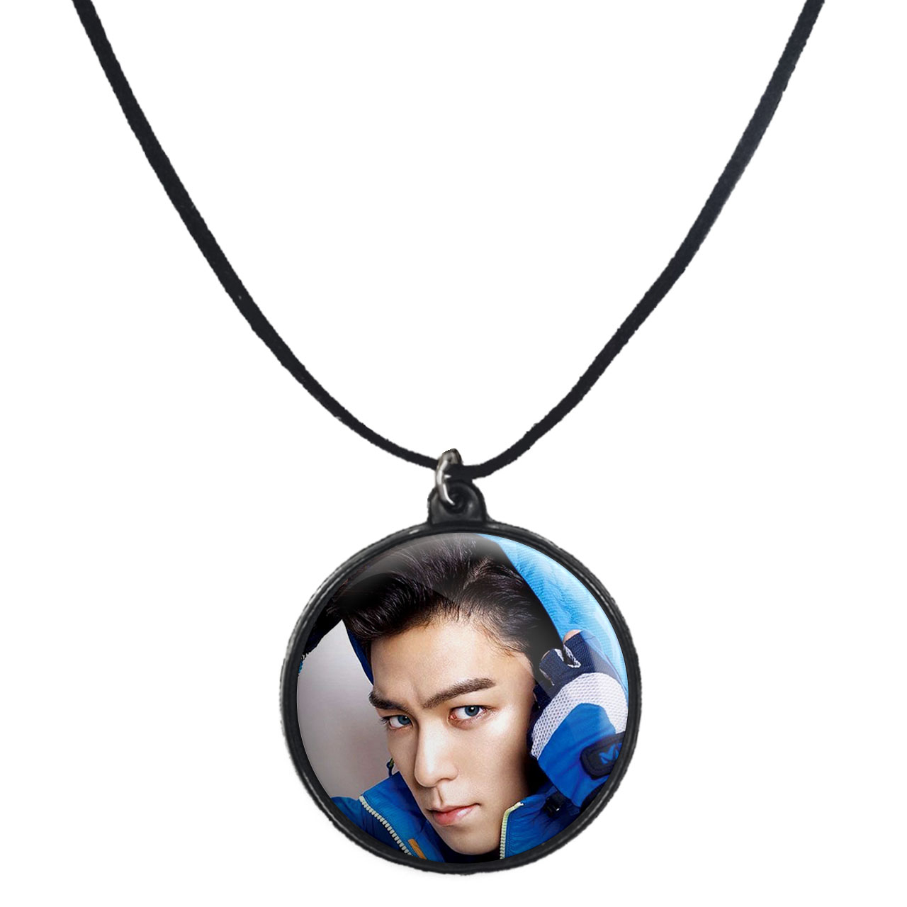 گردنبند پرمانه طرح گروه موسیقی بیگ بنگ BIG BANG کد pmb.15235 مدل دو طرفه