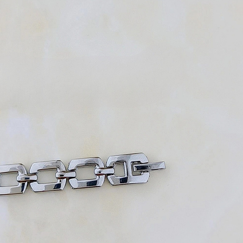 ساعت مچی عقربهای کوارتز زنانه مدل لوکس بند دستبندی کد ۱.۱ ساعت مچی عقربهای کوارتز زنانه مدل لوکس بند دستبندی کد ۱.۱