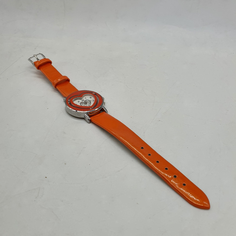 ساعت مچی عقربه ای دخترانه مدل O12 ساعت مچی عقربه ای دخترانه مدل O12