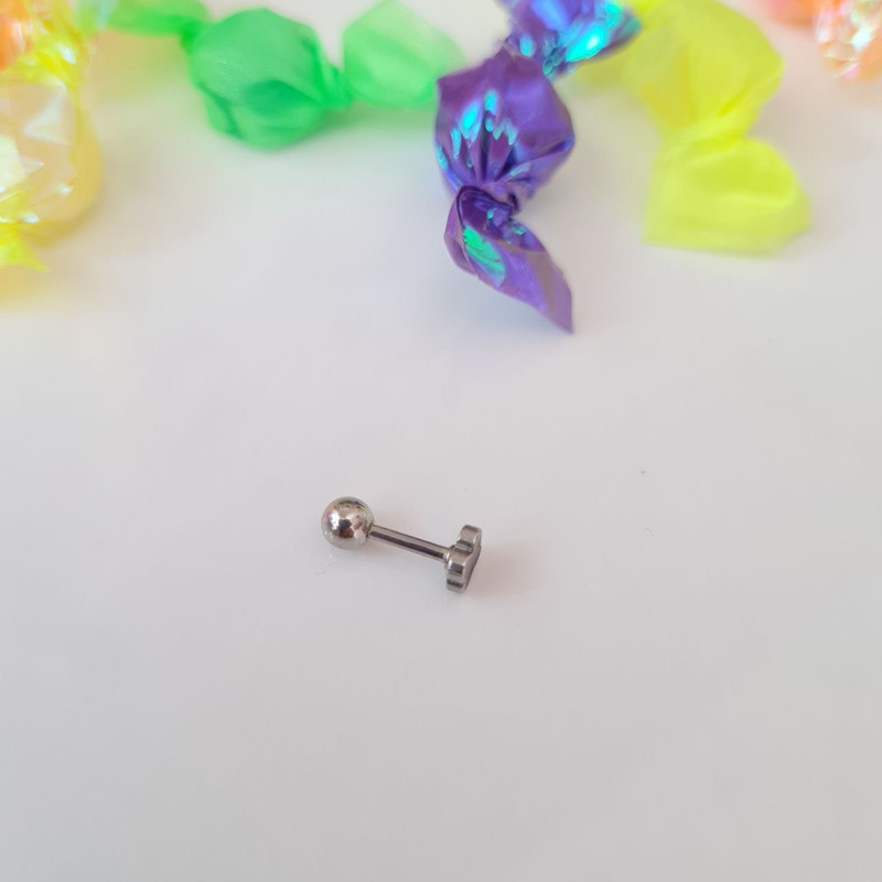 پیرسینگ گوش مدل گل