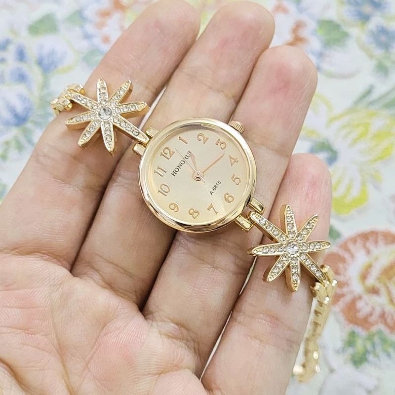 ساعت مچی عقربه ای زنانه هانگروی مدل ستاره ساعت مچی عقربه ای زنانه هانگروی مدل ستاره