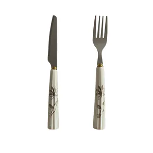 سرویس قاشق و چنگال 12 پارچه 6 نفره ریموند مدل 05