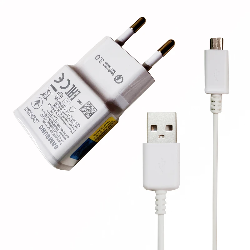 شارژر دیواری مدل Q30 به همراه کابل تبدیل microUSB